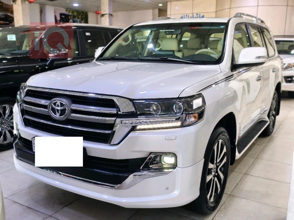 تويوتا لاندكروزر